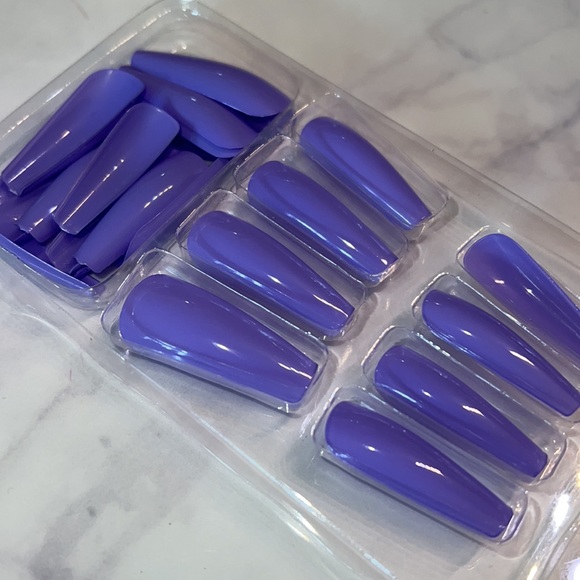 Purple Fake Nail Set - Picture 3 of 3